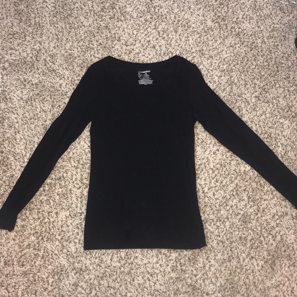 Black long sleeve shirt